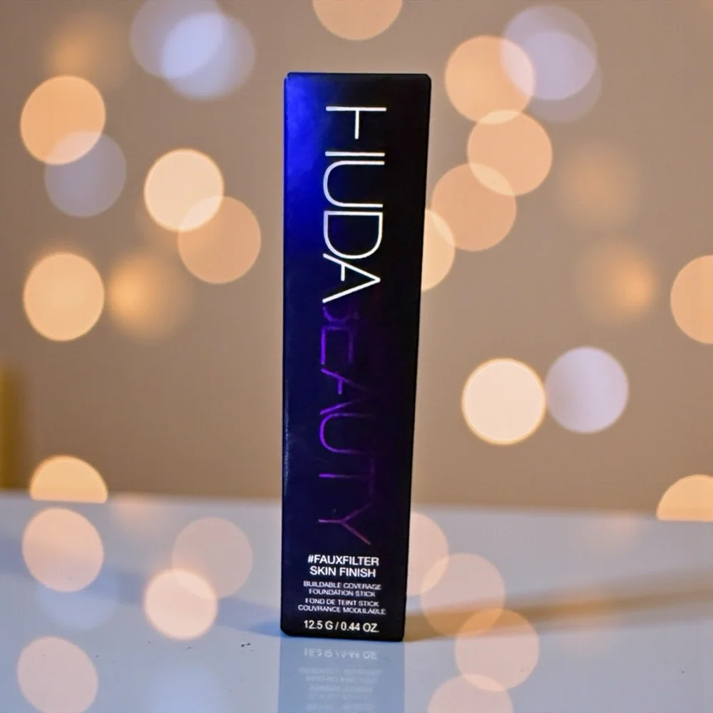 🖤HUDA BEAUTY🖤FauxFilter Skin Finish Buildable Coverage Foundation Stick/NIB